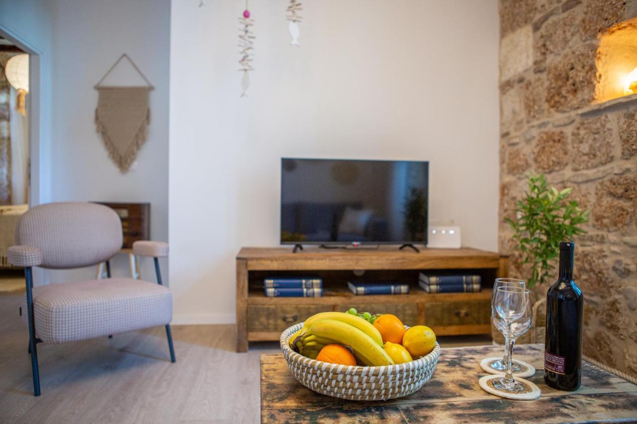 Apartments Mali Raj 코미자 외부 사진