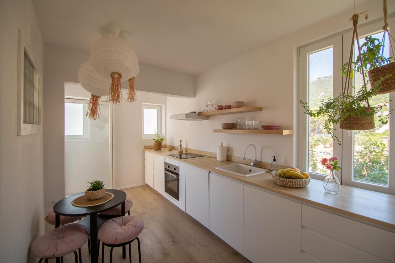 Apartments Mali Raj 코미자 외부 사진